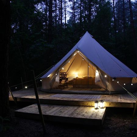 Muhu Forest Camping Suuremoisa  Exterior photo